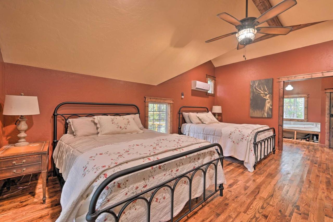 Tudor-Style Broken Bow Cottage With Hot Tub And Decks! Stephens Gap Buitenkant foto