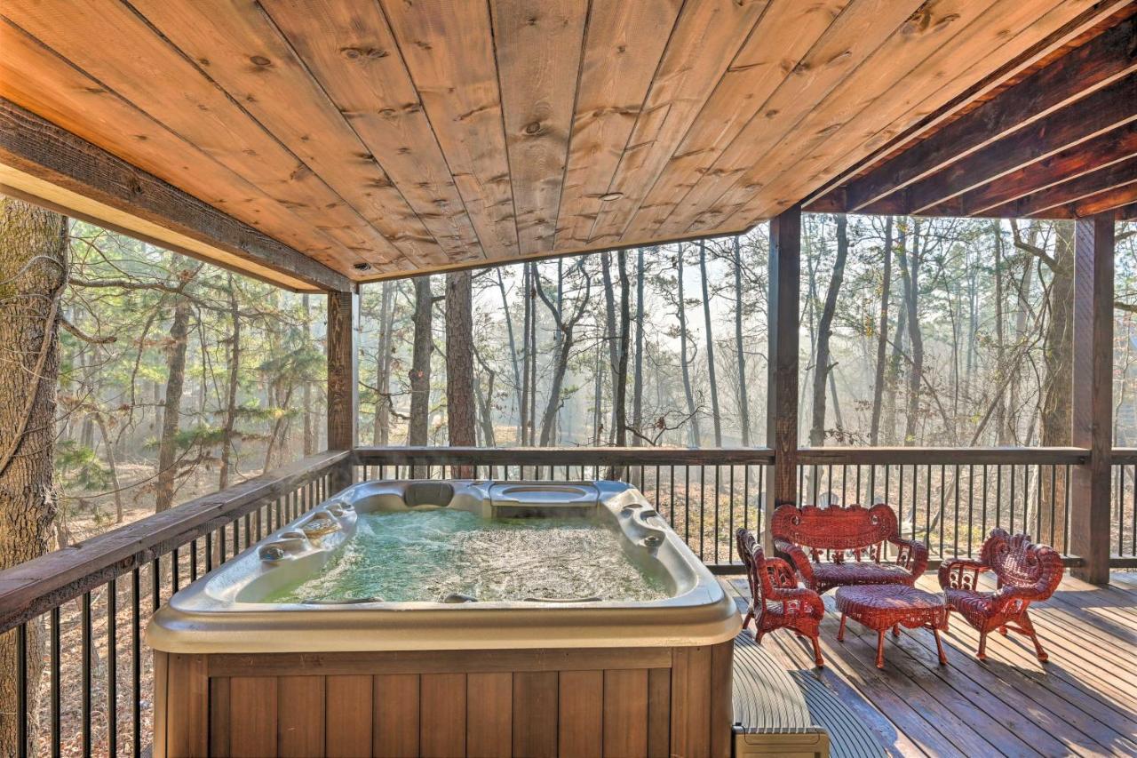 Tudor-Style Broken Bow Cottage With Hot Tub And Decks! Stephens Gap Buitenkant foto
